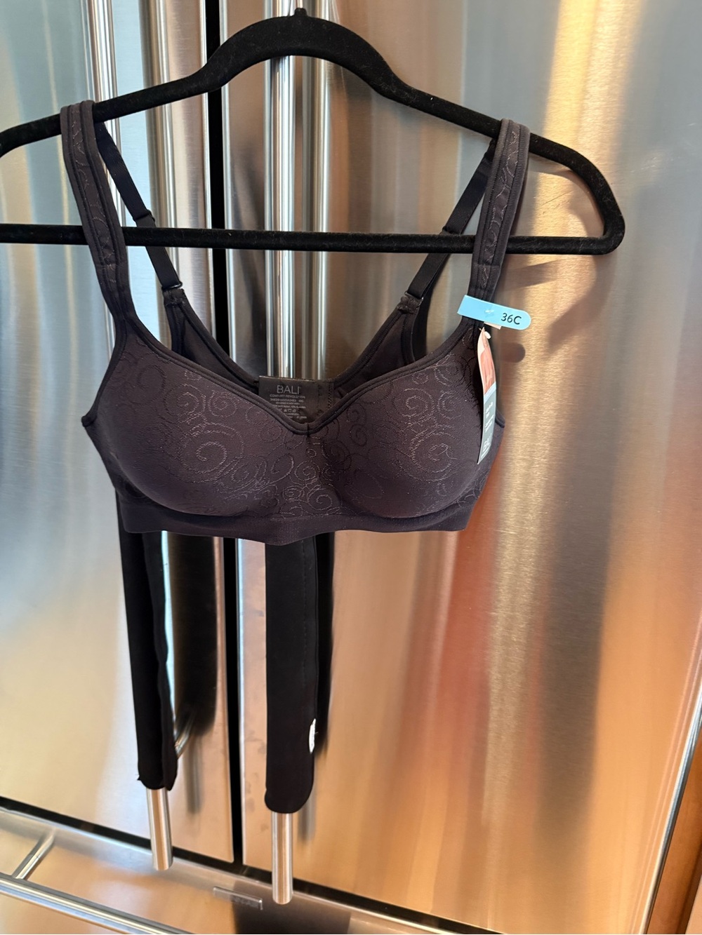 Bali Black Wireless Jacquard Comfort Bra
